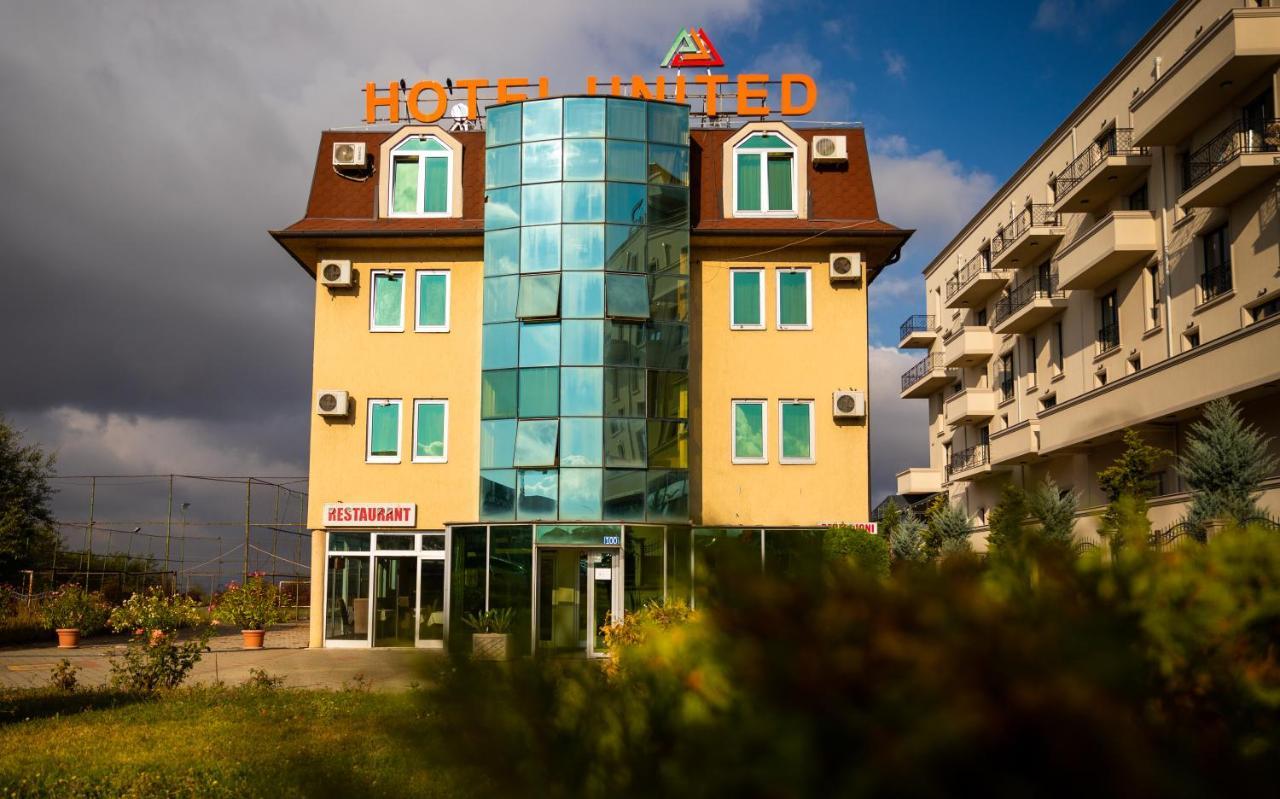 Hotel United Pristina Eksteriør billede