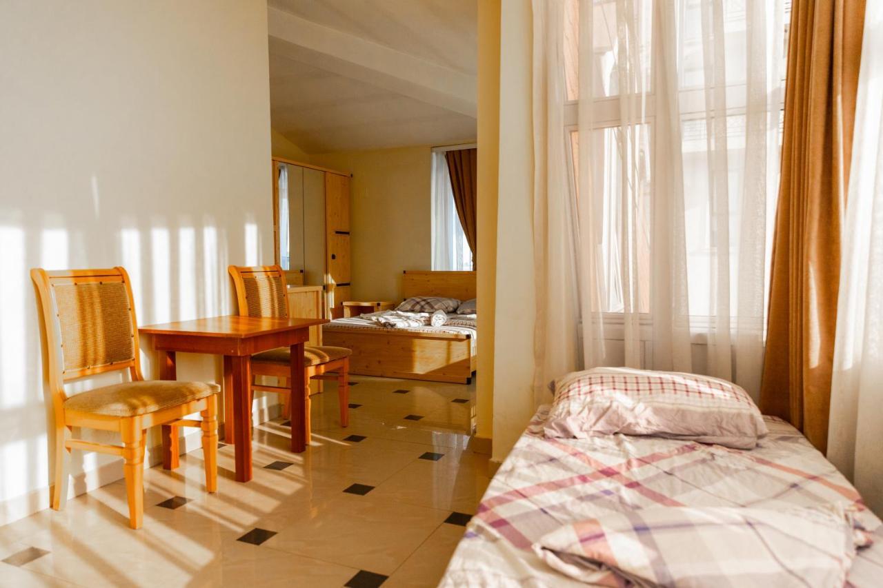 Hotel United Pristina Eksteriør billede